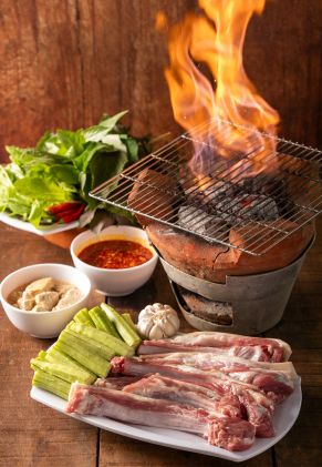 TOP 3 MÓN QUYỀN LỰC - THỐNG TRỊ VỊ GIÁC THỰC KHÁCH Sườn dê nướng lửa hồng - Top 3 món quyền lực